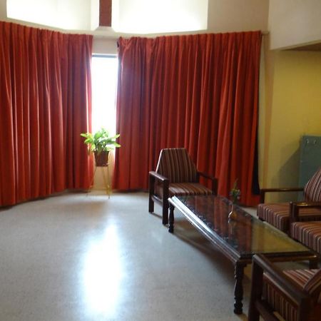 Hotel Paradise - Mysore Dasaprakash Group Bagian luar foto