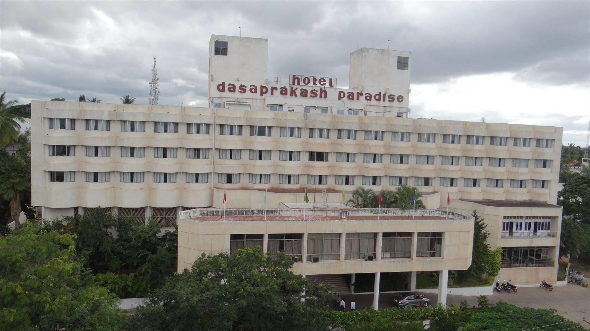 Hotel Paradise - Mysore Dasaprakash Group Bagian luar foto