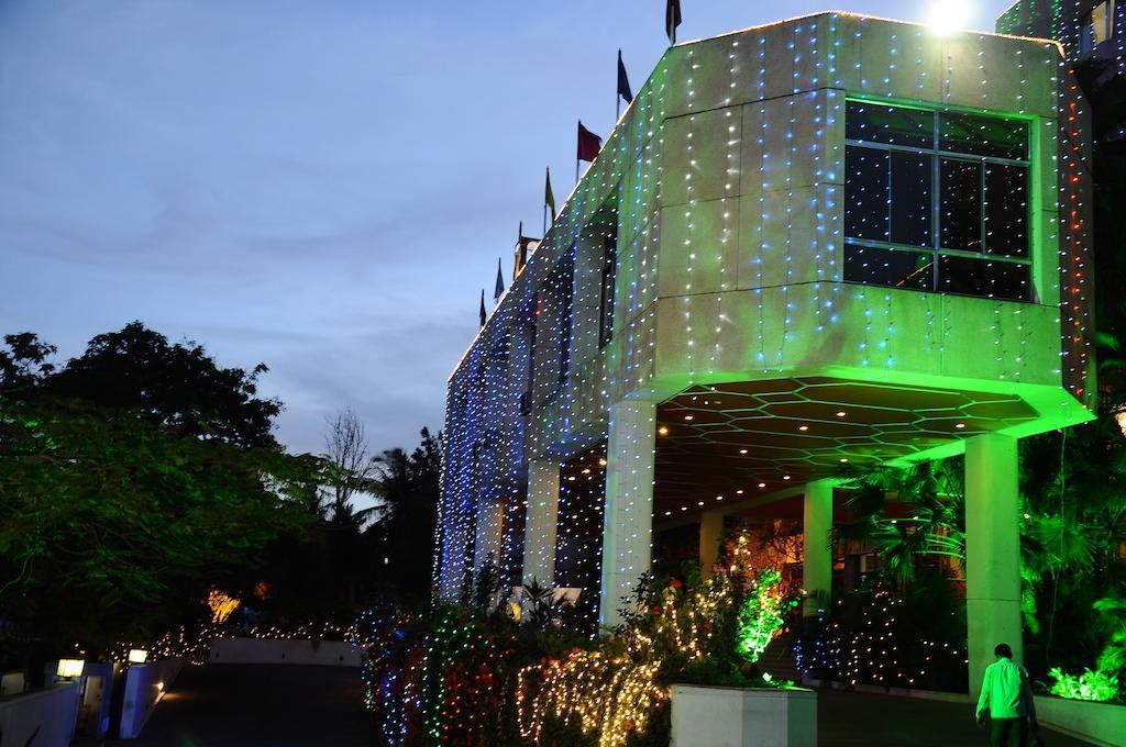 Hotel Paradise - Mysore Dasaprakash Group Bagian luar foto