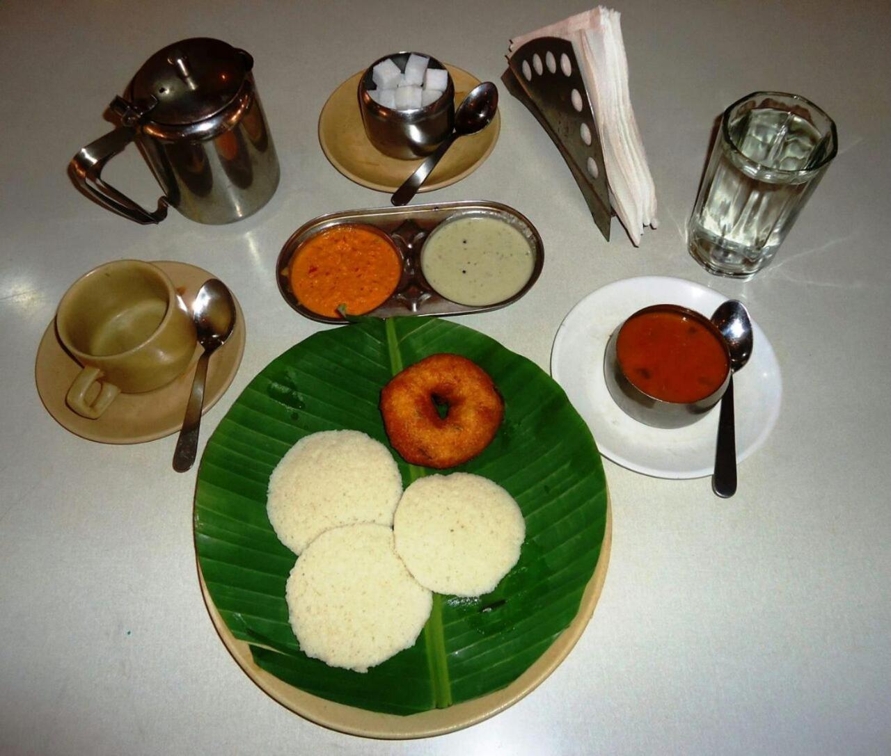 Hotel Paradise - Mysore Dasaprakash Group Bagian luar foto