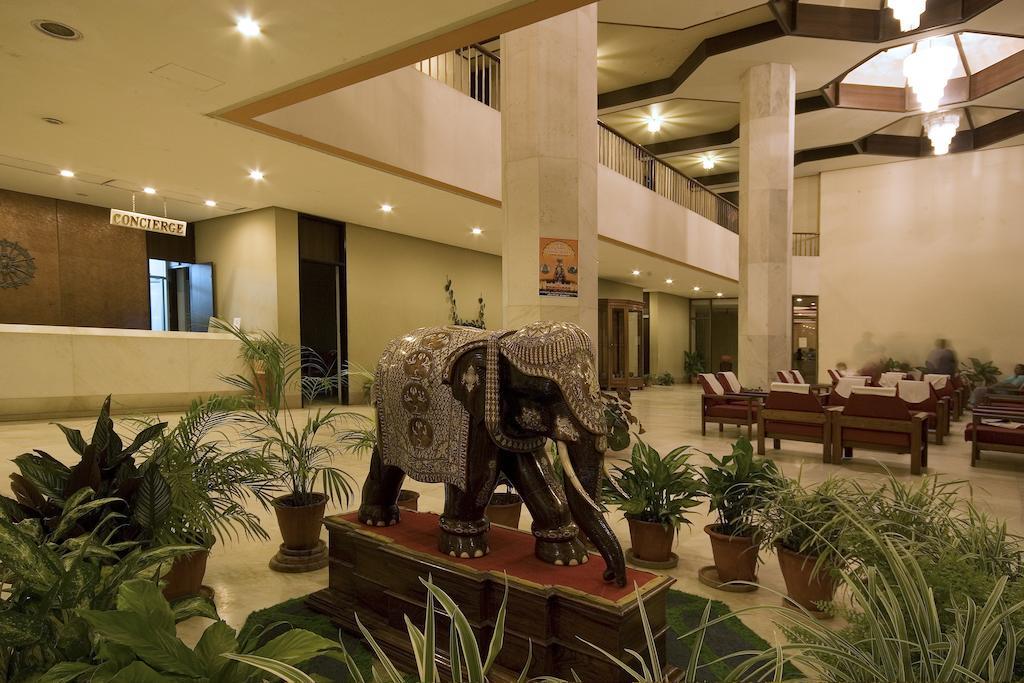 Hotel Paradise - Mysore Dasaprakash Group Bagian luar foto